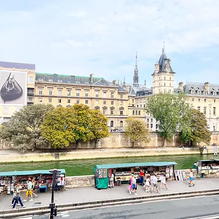 Appartement Charmant Paris, Vue Notre-dame *